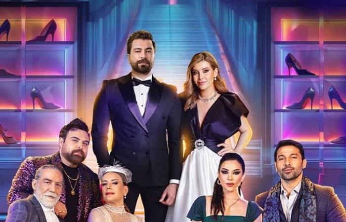 مسلسل لعبة حب الحلقة 27، مالك يقرر مواجهة سما بصراحةالخميس 16/مايو/2024 - 01:31 ص
قرر مالك في مسلسل لعبة حب الحلقة ٢٧ عقد اجتماع صباحي مع دانيال لمعرفة حقيقة استغلاله لسما لكي تكون موديل الشركة، ويعترف دانيال