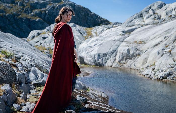الممثلة Nazanin Boniadi لن تعود في الموسم الثاني من The Lord of the Rings: The Rings of Power