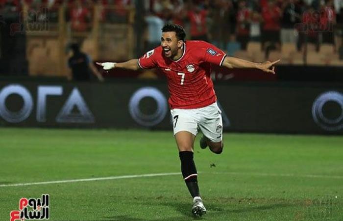 منتخب مصر يُنهى الشوط الأول متقدما على بوركينا فاسو بهدفىّ تريزيجيه