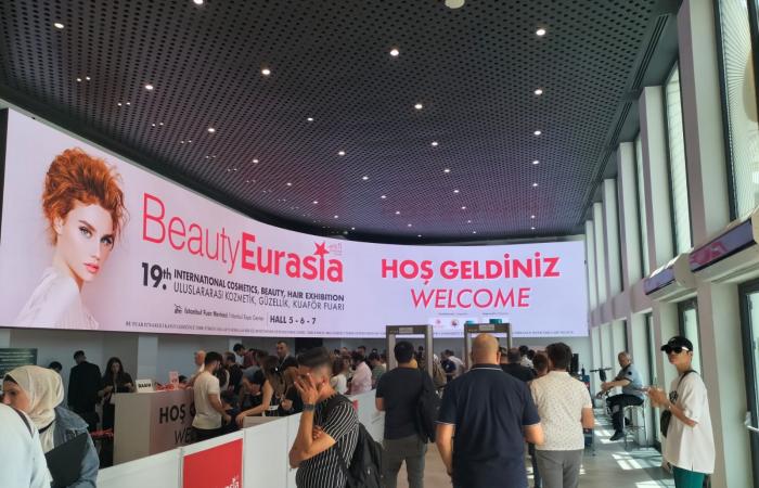 هيئة المعارض تشارك بجناح كبير في معرض بتركيا لزيادة صادرات مستحضرات التجميل