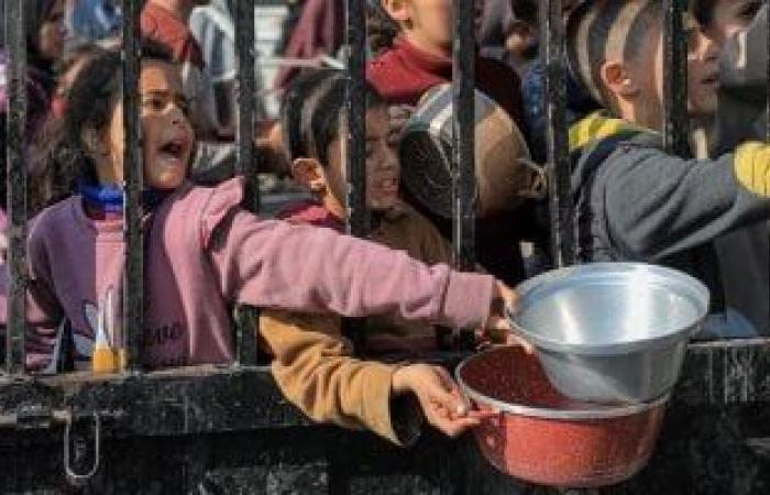 الأونروا: أكثر من 50 ألف طفل فى غزة يحتاجون للعلاج من سوء التغذية الحاد