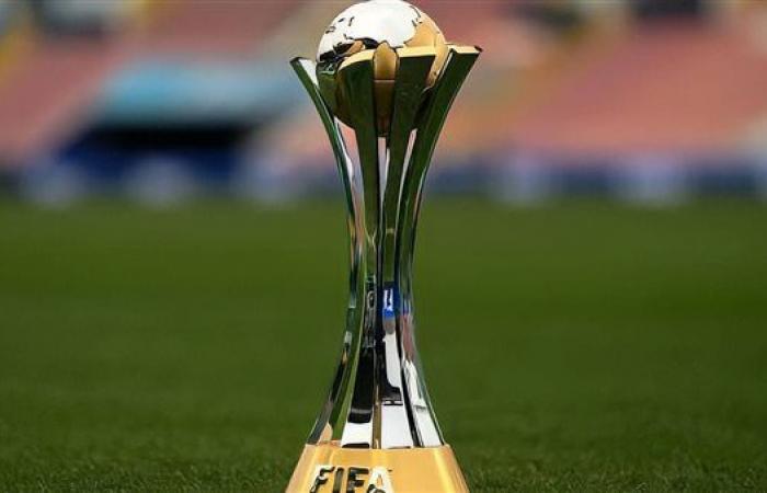 الفيفا يكشف موعد انطلاق كأس العالم للأندية 2025السبت 15/يونيو/2024 - 02:32 م
كشف الاتحاد الدولي لكرة القدم فيفا عن موعد انطلاق بطولة كأس العالم للأندية 2025 التي تقام لأول مرة بمشاركة 32 فريق.