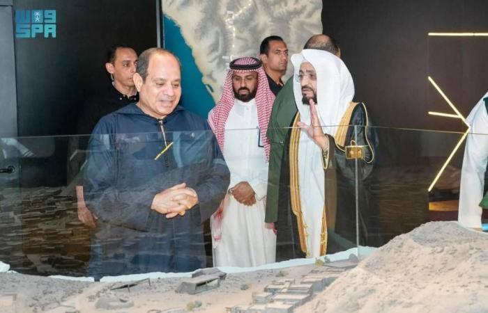 الرئيس المصري يزور المتحف الدولي للسيرة النبوية