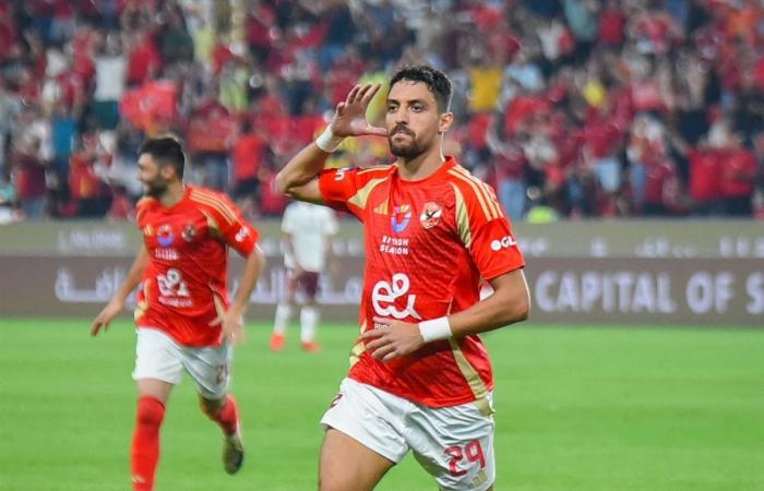 كولر: هدفنا رد الاعتبار أمام الزمالك بعد الخسارة في مباراة السوبر الأخيرةالأحد 20/أكتوبر/2024 - 11:31 م
عبر مارسيل كولر المدير الفني للفريق الأول لكرة القدم بالنادي الأهلي عن سعادته بالفوز علي سيراميكا كليوباترا والتأهل لمواجهة الزمالك في نهائي السوبر المصري