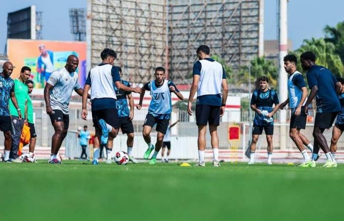 بالتوقيت الشتوي، موعد مباراة الزمالك والبنك الأهلي في الدوري الممتاز والقنوات الناقلةالجمعة 01/نوفمبر/2024 - 08:54 ص
يستعد الفريق الأول لكرة القدم بنادي الزمالك لافتتاح مشواره في الدوري الممتاز لموسم 2024-2025 اليوم بمواجهة قوية أمام البنك الأهلي ضمن منافسات الجولة الأولى.