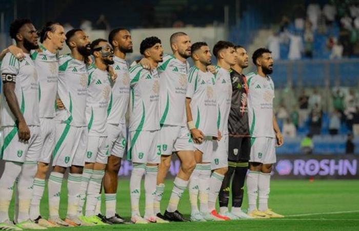 أهلي جدة يتقدم على الشرطة العراقي 2-1 في الشوط الأولالإثنين 04/نوفمبر/2024 - 07:11 م
تقدم فريق أهلي جدة على نظيره الشرطة العراقي بنتيجة 2-1 في الشوط الأول من المبارة التي تجمع بينهما على على ملعب ستاد مدينة الملك عبدالله الرياضية (الجوهرة المشعة)، ضمن منافسات الجولة الرابعة