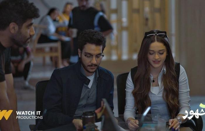 عدد حلقات مسلسل 6 شهور للفنان نور النبويالأربعاء 06/نوفمبر/2024 - 08:01 ص
يعرض حاليا عبر منصة watch it مسلسل 6 شهور الذي يعد من إنتاجات المنصة الأصلية والبطولة المطلقة الأولى للفنان نور النبوي بمشاركة مجموعة من النجوم. عدد حلقات مسلسل 6 شهور ويبحث الجمهور عن كل التفاصيل المتعلقة بمسلسل 6 شهور الذي تصدر قائمة الأكثر مشاهدة على منصة واتس ات بمجرد طرح أول حلقتين منه. ومسلسل