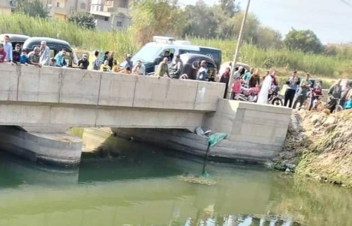 مصرع شاب غرقا في مياه ترعة سمنود بالغربية (صور)الجمعة 08/نوفمبر/2024 - 04:59 م
لفظ شاب في بداية العقد الثالث من العُمر، أنفاسه الأخيرة أسفل مياه النيل بمركز سمنود في محافظة الغربية