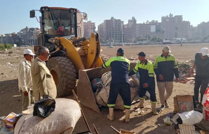 حملة لرفع الإشغالات ومداهمة أماكن النباشين في المنصورة بالدقهليةالأربعاء 13/نوفمبر/2024 - 09:18 ص
حملة لرفع الاشغالات ومداهمة أماكن النباشين في المنصورة بالدقهلية ..صور