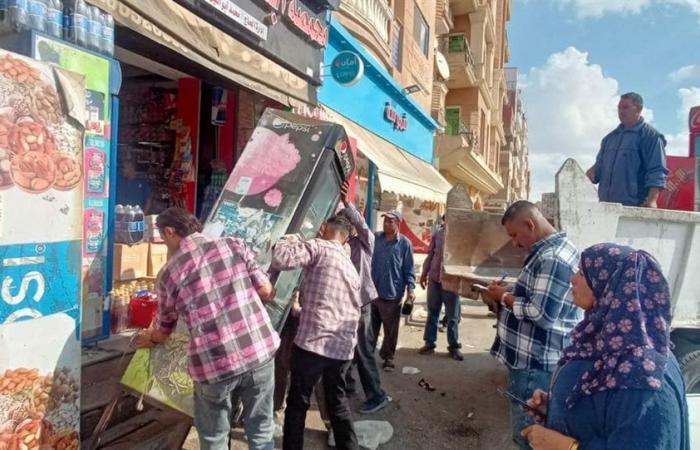 رفع 555 حالة إشغال طريق خلال أسبوع في الإسماعيلية (صور)الجمعة 15/نوفمبر/2024 - 12:52 م
في إطار تنفيذ توجيهات اللواء أكرم محمد جلال محافظ الإسماعيلية، لكافة الوحدات المحلية بتكثيف جهودها في إزالة كافة الإشغالات والمعوقات التي تعيق الحركة المرورية.