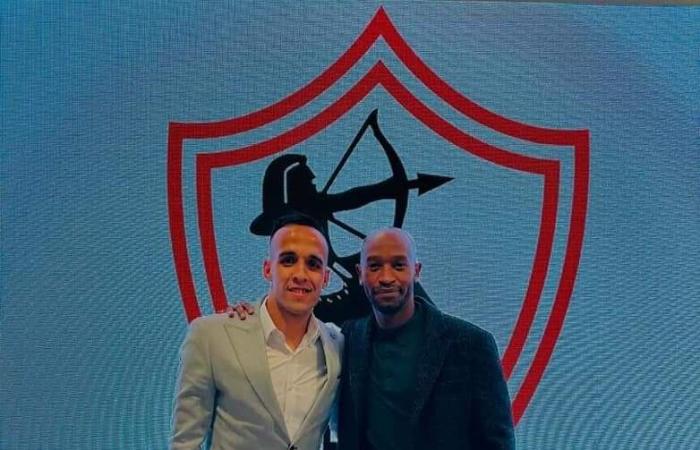 شيكابالا يعلق على غضب لاعبي الزمالك حال التجديد لزيزو براتب ضخمالثلاثاء 19/نوفمبر/2024 - 01:56 ص
تحدث محمود عبد الرازق شيكابالا قائد الفريق الأول لكرة القدم بنادي الزمالك عن تجديد عقد زميله في الفريق أحمد سيد زيزو.