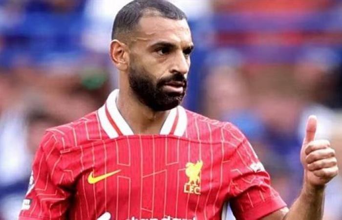 تطورات تجديد عقد محمد صلاح مع ليفربول وعائق وحيد أمام إدارة الريدزالثلاثاء 19/نوفمبر/2024 - 07:37 م
كشفت تقارير صحفية آخر تطورات تجديد عقد محمد صلاح مع ناديه ليفربول الإنجليزي، في ظل انتهاء عقد اللاعب بنهاية الموسم الحالي، وأحقيته في التوقيع لأي ناد من يناير المقبل.