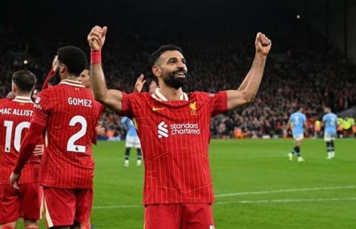 عملاق أوروبي جديد يدخل صراع ضم محمد صلاحالإثنين 02/ديسمبر/2024 - 12:22 ص
كشفت تقارير صحفية عن اهتمام نادي اوروبي جديد بالتعاقد مع النجم المصري محمد صلاح لاعب ليفربول في