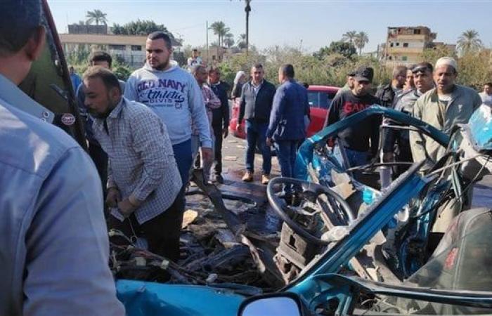 بالأسماء، مصرع 4 أشخاص بحادث تصادم في القليوبيةالإثنين 16/ديسمبر/2024 - 02:46 م
ينشر فيتو أسماء ضحايا حادث مصرع 4 أشخاص وإصابة آخر في حادث تصادم مروع بالقليوبية على طريق بنها كفر شكر البر الشرقي بين سيارة نقل وتوك توك وسيارة ملاكي بسبب السير عكس الاتجاه.