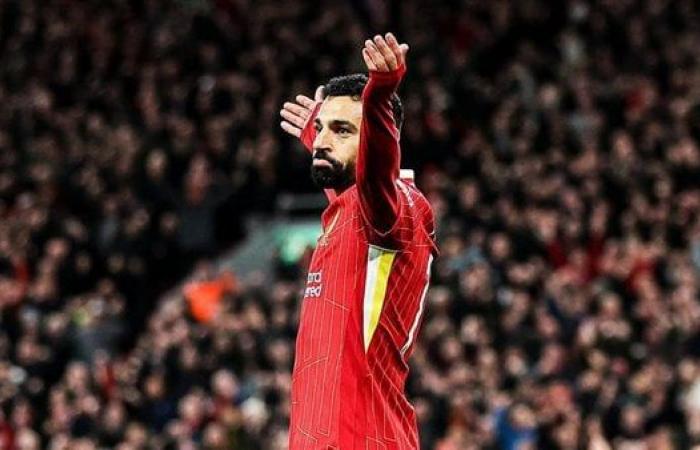 محمد صلاح يفوز بجائزة أفضل لاعب في إنجلترا لعام 2024الجمعة 20/ديسمبر/2024 - 02:22 م
ويستعد ليفربول متصدر ترتيب الدوري الإنجليزي برصيد 36 نقطة لمواجهة نظيره توتنهام يوم الأحد المقبل