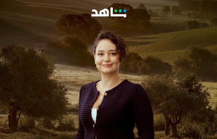 بوسترات بطلات مسلسل القدر (صور)السبت 21/ديسمبر/2024 - 03:01 م
مسلسل القدر ، طرحت منصة شاهد البوسترات الفردية لبطلات مسلسل القدر وفي مقدمتهم الفنانة ديمة قندلفت ورزان جمال. وظهرت كل بطلة في صورة بمفردها والخلفية صورة من الطبيعة لمكان به أشجار. موعد انطلاق مسلسل القدر على MBC وفي ما يتعلق بموعد انطلاق مسلسل القدر على قناة MBC في مصر فإن ذلك سيكون يوم