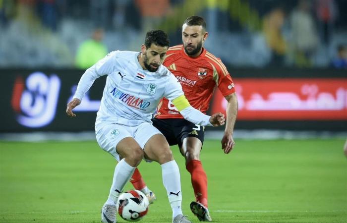 الأهلي يفوز على المصري 0/2 في الدوري الممتاز (صور)الخميس 26/ديسمبر/2024 - 10:06 م
حقق النادي الأهلي، فوزا صعبا علي حساب نظيره المصري البورسعيدي بهدف نظيف في المباراة التي جمعت بينهم اليوم الخميس، على ملعب “برج العرب” في المباراة التي تجمع بينهما ضمن منافسات الجولة السادسة