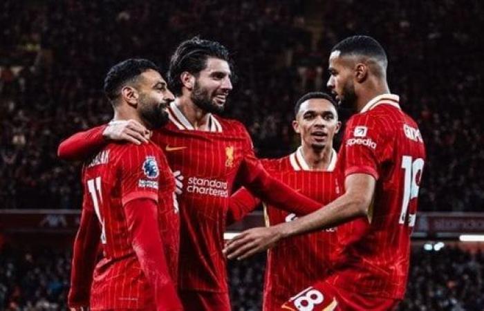 الضباب يهدد بتأجيل مباراة ليفربول وليستر سيتي في الدوري الإنجليزيالخميس 26/ديسمبر/2024 - 07:07 م
كشفت تقارير صحفية، مساء اليوم الخميس، بإمكانية تأجيل مباراة ليفربول مع ليستر سيتي، المقررة على ملعب أنفيلد.