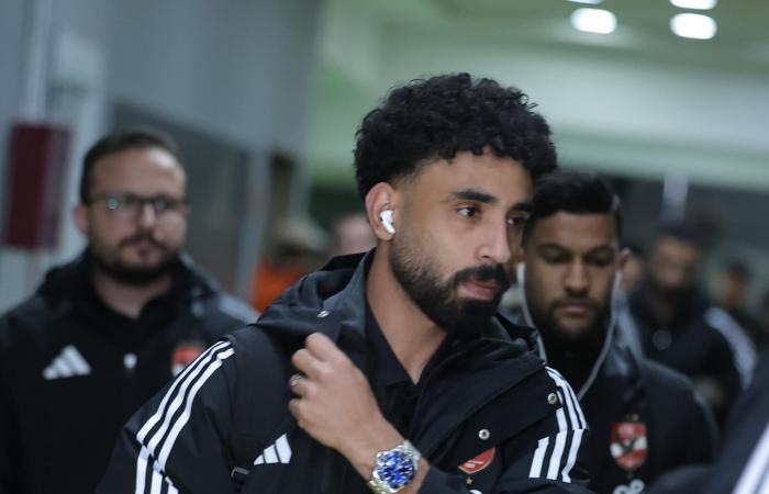 شاهد وصول الأهلي إلى برج العرب لمواجهة المصري في الدوري