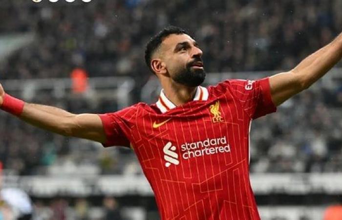 أرقام قياسية تنتظر محمد صلاح أمام ليستر سيتي الليلةالخميس 26/ديسمبر/2024 - 12:15 م
يستضيف ملعب أنفيلد مباراة ليفربول ضد ليستر سيتي، مساء اليوم الخميس، ضمن منافسات الجولة الثامنة عشرة من الدوري الإنجليزي الممتاز. أرقام قياسية جديدة تنتظر صلاح ضد ليستر سيتي وفي حال تمكن من تسجيل هدفًا في اللقاء، سيصل صلاح إلى الهدف رقم 100 رفقة الريدز، على ملعب آنفيلد ببطولة الدوري الإنجليزي. أيضا