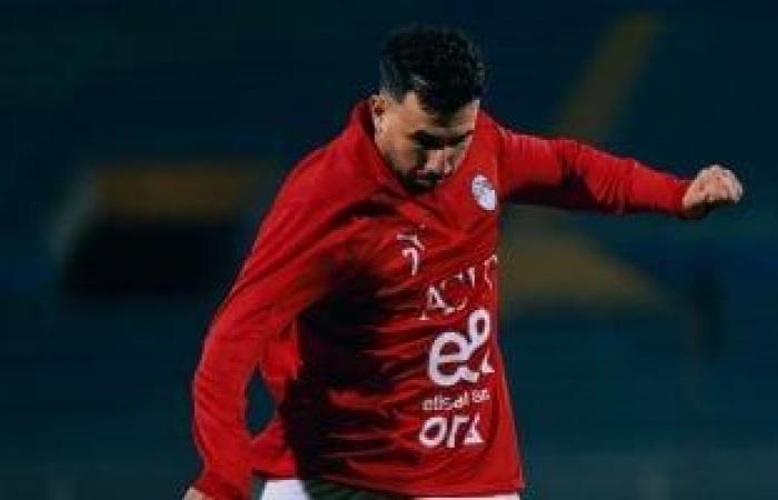 الاهلى ينعى والدة تريزيجيه ويشاطر لاعبه السابق الأحزان