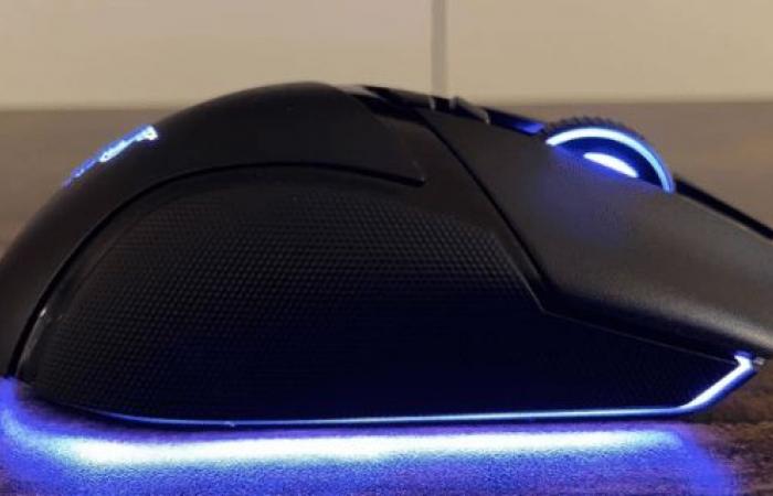 مراجعة لفارة Razer Basilisk V3 Pro 35K وقاعدة RAZER MOUSE DOCK PRO