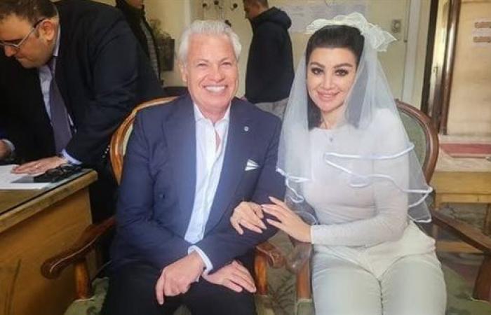 الفنانة أروى جودة تعلن عقد قرانها على خطيبها رجل الأعمال الإيطاليالثلاثاء 21/يناير/2025 - 07:11 م
أعلنت الفنانة أروى جودة عن عقد قرانها على رجل أعمال إيطالي الجنسية