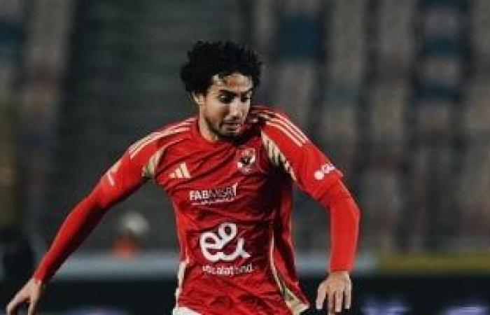 محمد هانى يقود الجبهة اليمنى للأهلى في مباراة فاركو بالدوري