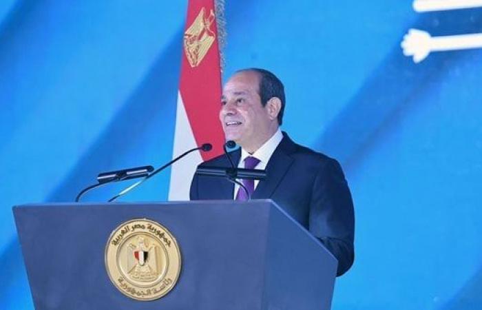 السيسي: يقظة القوات المسلحة والشرطة ووعي المواطنين ووحدتهم حائط الصد ضد أهل الشرالأربعاء 22/يناير/2025 - 03:03 م
قال الرئيس السيسي اليوم خلال حفل عيد الشرطة : إن التجارب أثبتت أن يقظة القوات المسلحة والشرطة، ووعى المواطنين ووحدتهم.. كانت ومازالت حائط الصد، الذى تكسرت أمامه هذه المحاولات الخبيثة لزرع الخلاف بيننا ونشر الشائعات