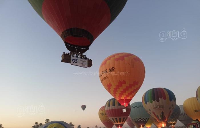 30 صورة ترصد احتفال مطار البالون في الأقصر بعيد الطيران المدنيالأحد 26/يناير/2025 - 10:10 ص
رصدت عدسة بوابة «فيتو» صوراً لمظاهر احتفالات عيد الطيران المدني المصري الـ95 وسط أجواء كرنفالية رائعة بأرض مطار البالون الطائر بالبر الغربي من أحضان التاريخ.