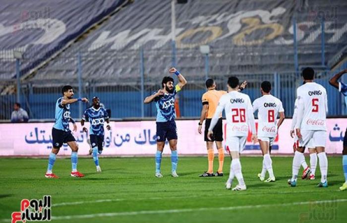 مصطفى فتحى يسجل الهدف الثاني لبيراميدز أمام الزمالك في الدقيقة 65.. صور