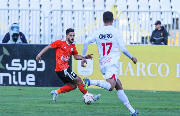 الزمالك يبحث عن الهدف الثاني أمام فاركو بعد 60 دقيقةالثلاثاء 11/فبراير/2025 - 05:27 م
يواصل نادي الزمالك البحث عن ثاني الأهداف أمام فاركو بعد مرور 60 دقيقة مباراة الفريقين بالجولة 13 للدوري المصري الممتاز على ملعب برج العرب بالإسكندرية.