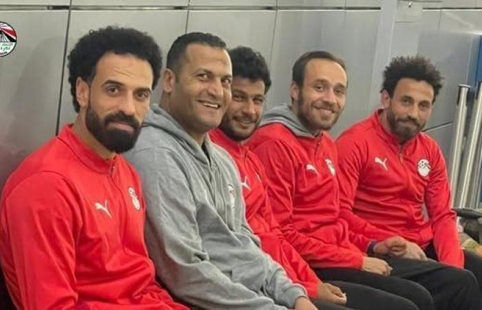 منتخب المحليين يصل "بلومفونتين" استعدادًا لمواجهة جنوب إفريقياالجمعة 28/فبراير/2025 - 04:37 م
منتخب المحليين ، وصلت بعثة المنتخب الوطني للمحليين إلى مدينة بلومفونتين استعدادًا لمواجهة جنوب إفريقيا، الأحد المقبل، في المرحلة الأولى بتصفيات بطولة أمم أفريقيا للمحليين. وحدد الاتحاد الأفريقي لكرة القدم "كاف" موعد مواجهتي منتخب مصر مع نظيره منتخب جنوب إفريقيا، في التصفيات المؤهلة لكأس الأمم الأفريقية