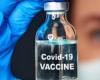 عضو بفريق تطوير لقاح كورونا بأمريكا: وفاة الملقحين بعد التطعيم بسنتين شائعة