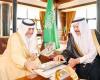 أمير تبوك يستقبل رئيس هيئة الصحفيين السعوديين