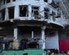 روسيا تستهدف فندقا يأوي مرتزقة جنوبي أوكرانياالأحد 28/أبريل/2024 - 10:06 ص
وأضاف نتيجة لذلك تعرض مبنى في الفندق لأضرار جسيمة واندلع حريق تم إخماده سريعًا دون سقوط قتلى أو مصابين .